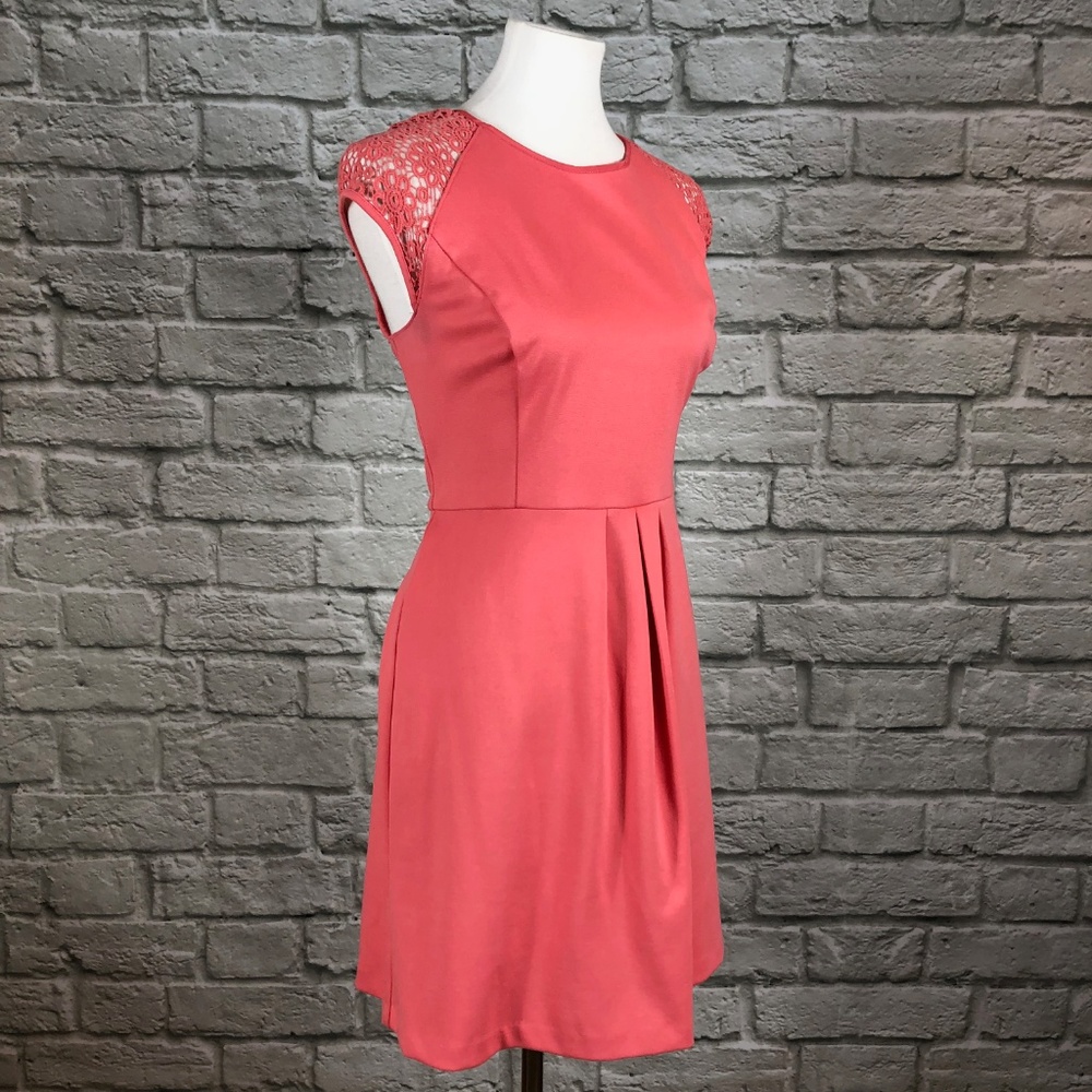 LC Lauren Conrad Lace Raglan Ponte Sheath Dress - Picture 3 of 5